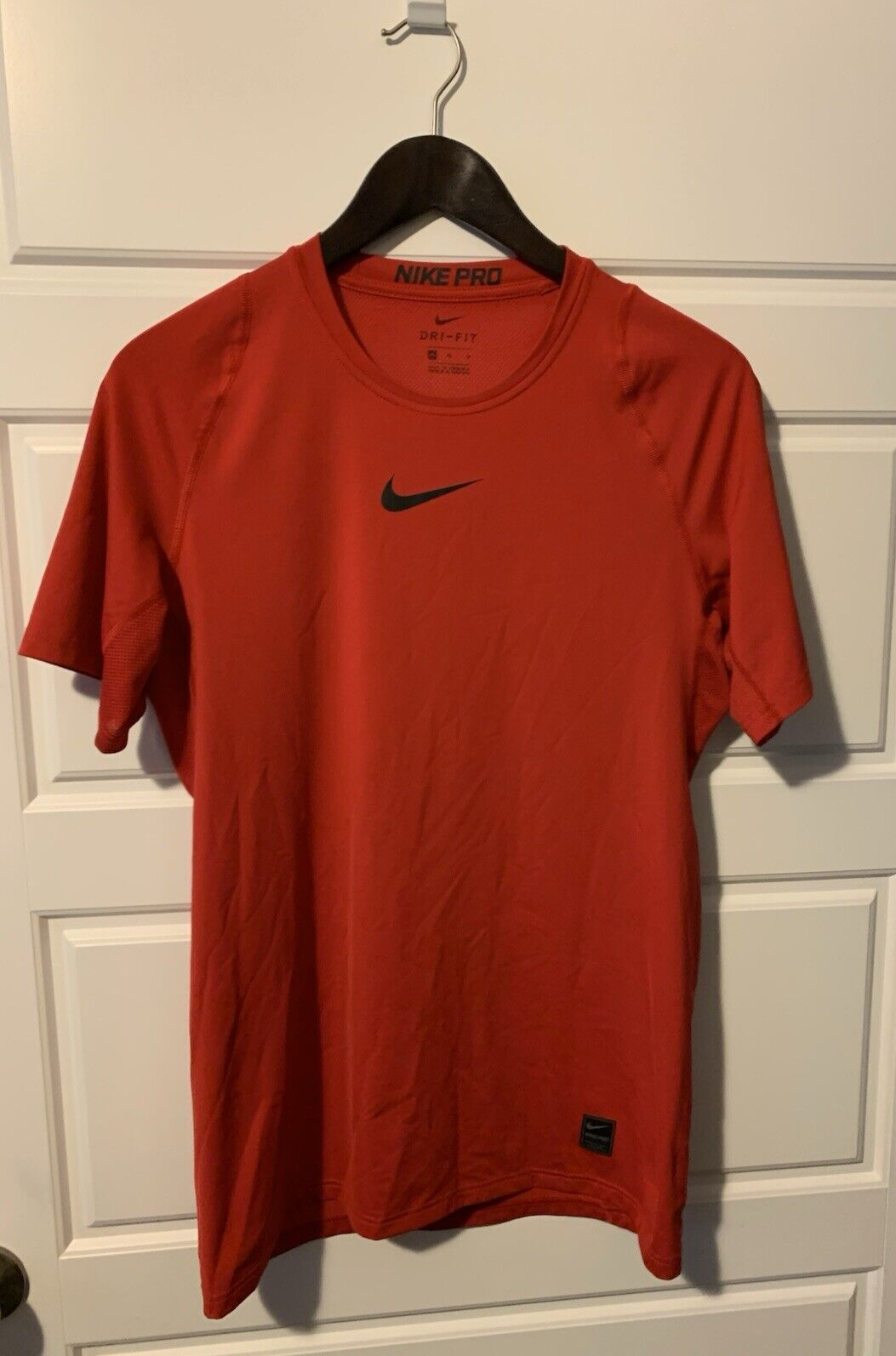 Nike Pro Dri-Fit Athletic T-Shirt Adult Medium Red Short Sleeve