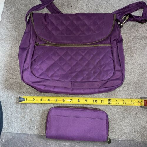 Travelon Anti Theft Crossbody Quilted Purple Shoulder Bag Organizer And Purse - Picture 1 of 9