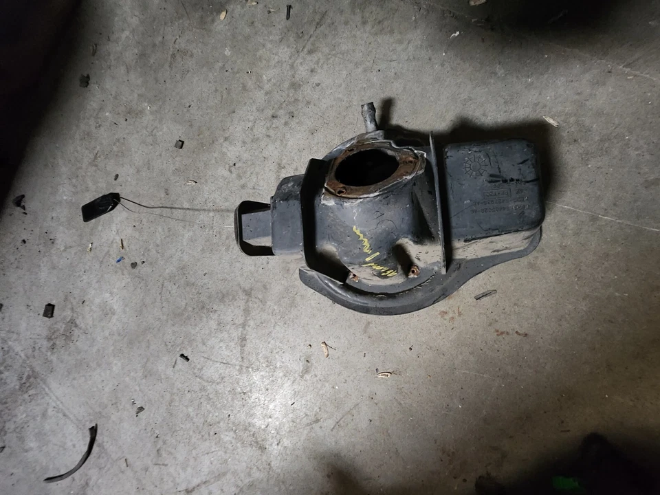 Cerradura de carcasa de puerta de combustible Lincoln Continental 1998 1999 2000 2001 2002 Foto 2 de 2