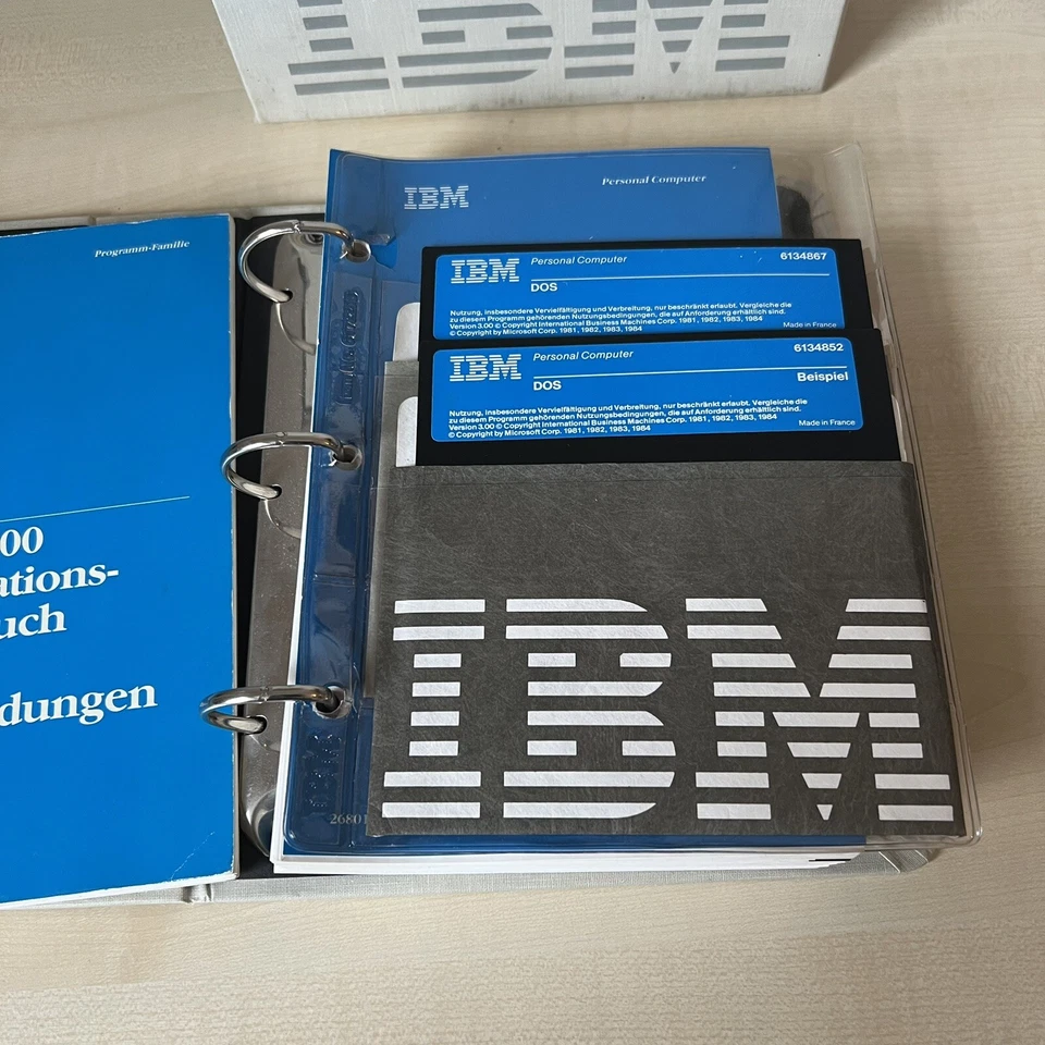 Vintage IBM DOS 3.0 Boxed Manual + 2x 5.25 Floppy Disks von 1984 PC XT AT 286 - Bild 4 von 4