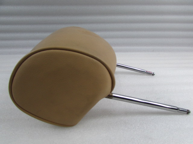 Maserati Quattroporte, RH Seat Headrest, Beige, Used, P/N 981421308