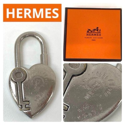 HERMES(エルメス) Padlock Cadena Charm s-l400.jpg
