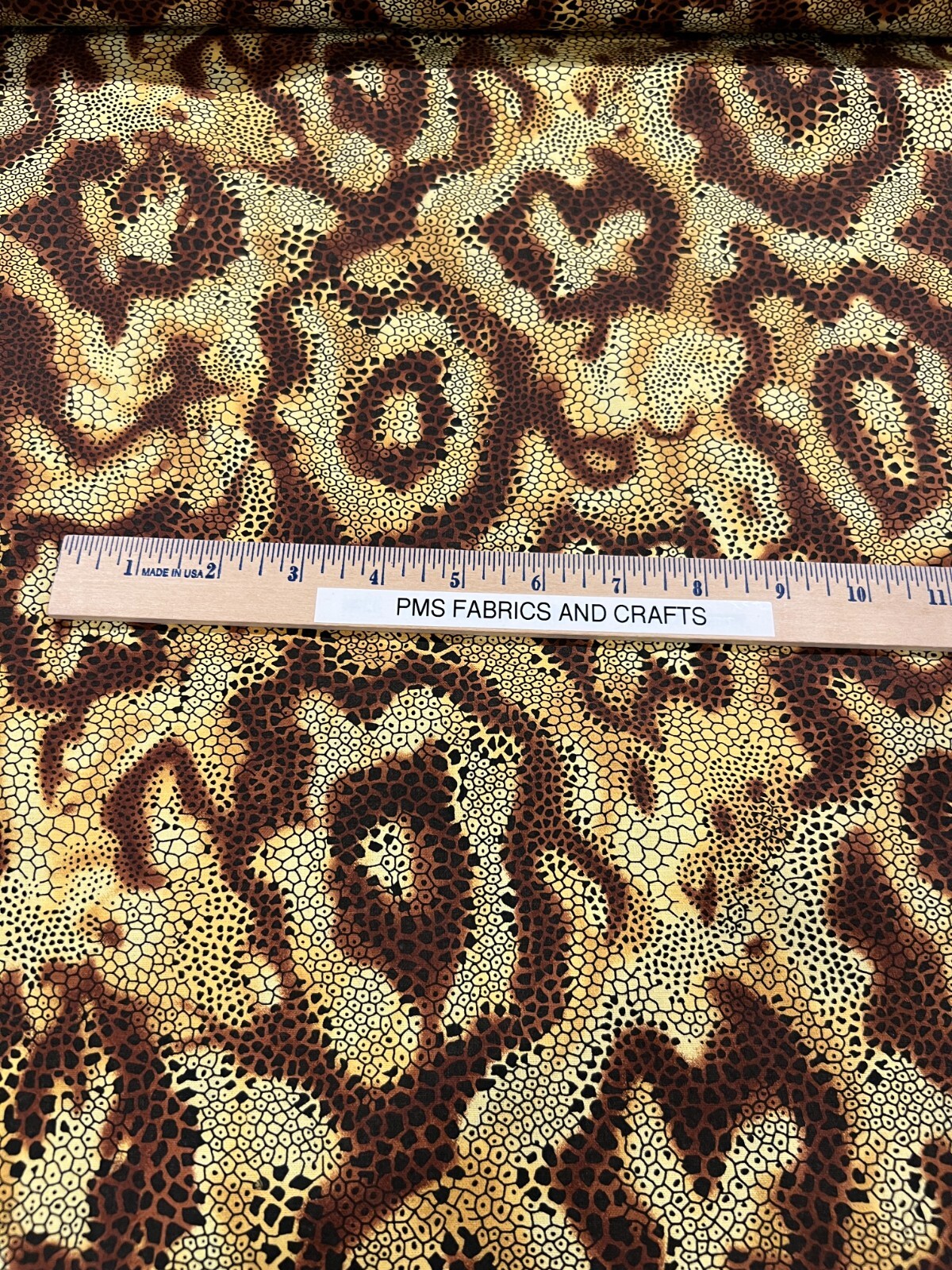WILD ANIMAL snake python looking PRINT 100% COTTON FABRIC by the yard ...