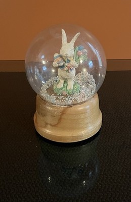 Vintage Snow Globe With Rabbit Music Box  Here Comes Peter Cottontail 
