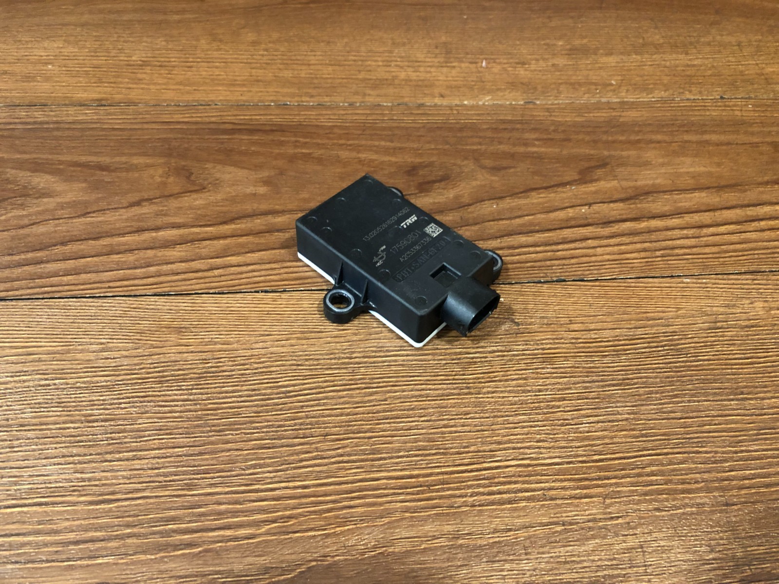 2008-2017 CHEVY GMC EXPRESS SAVANA STABILITRAK SUSPENSION YAW SENSOR MODULE OEM thumbnail 3