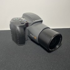 Olympus 28-110 High Resolution 4 x zoom 35 mm camera