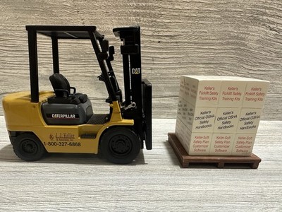 Norscott 1:25 Scale CAT Lift Truck with Pallet GP25K JJ Keller *Missing Pieces*