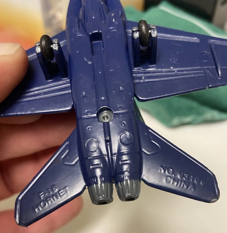 2007 Matchbox Sky Busters F/A-18E Super Hornet ТЕМНО-СИНИЙ Ангелы 5 3/4 дюйма - Изображение 2 из 3