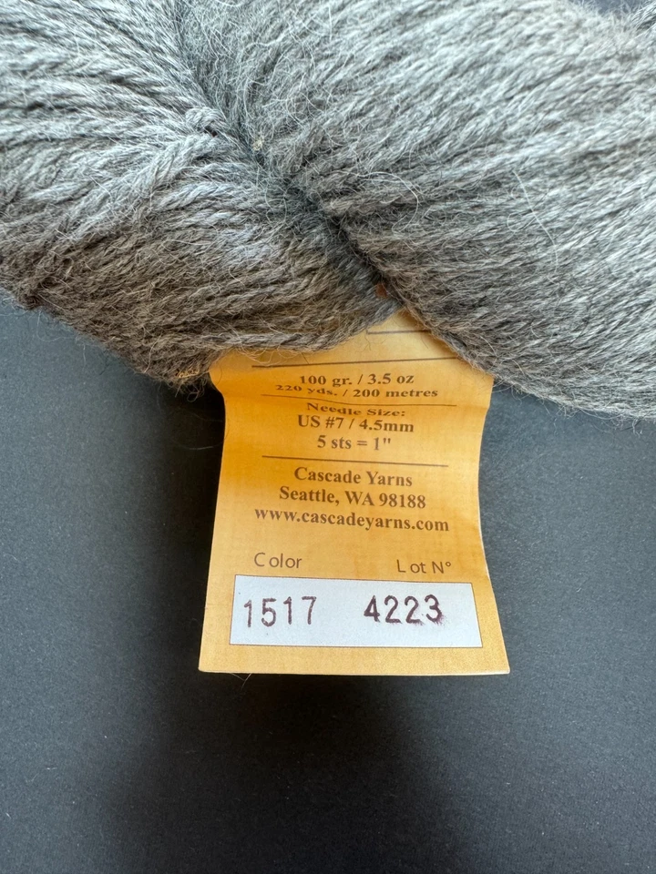 (2) CASCADE ECO ALPACA YARN - Undyed Baby Alpaca Grey & White 220 yds - Image 4 of 4