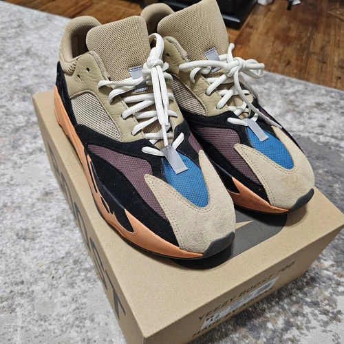 Adidas Yeezy Boost 700 Enflame Amber Größe 12
