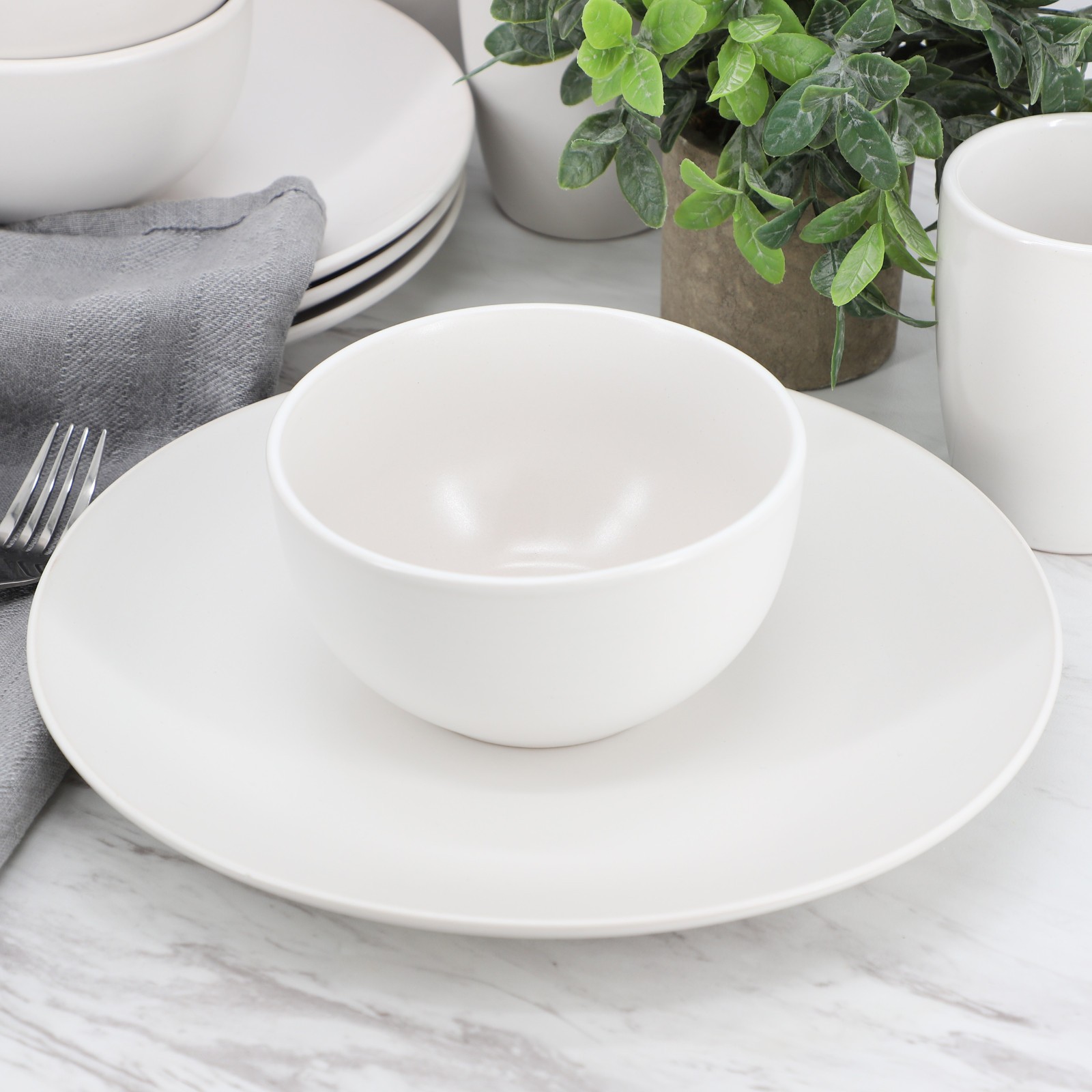 Gibson Home Everyday Plus 12 Piece Round Stoneware Dinnerware Set in White