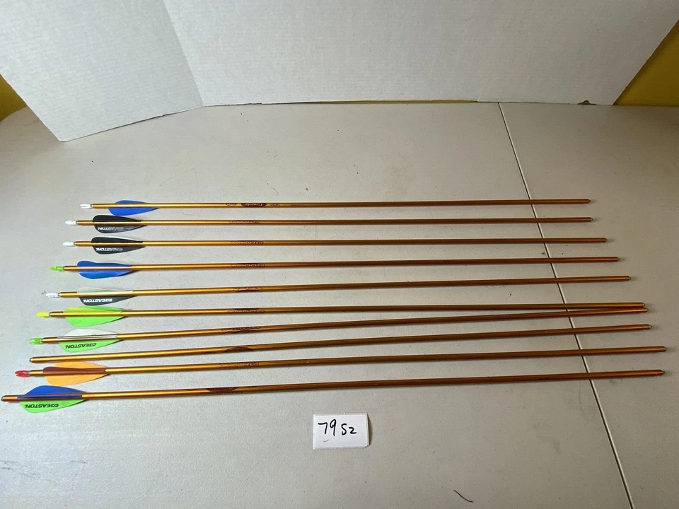 Vintage bow hunting arrow Genesis Easton 1820 lot orange 79S2 - Image 2 of 4