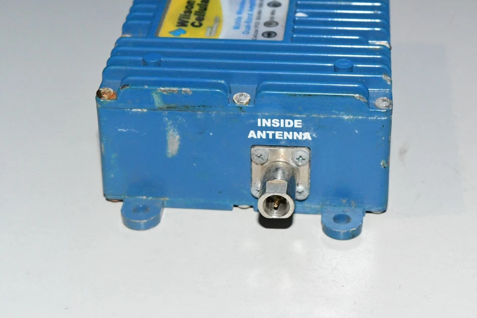 WILSON SIGNAL BOOST Model 801201  DUAL BAND NO AC PLUG #4 1H - Image 2 of 4