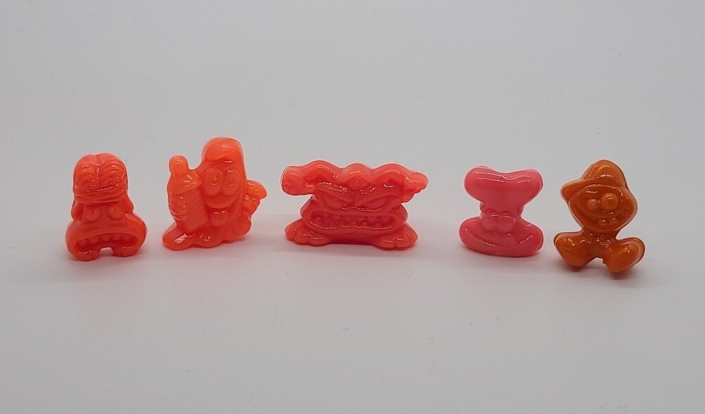Gogos Crazy Bones Lot Classic Vintage Orange/Red Monster 5 Piece
