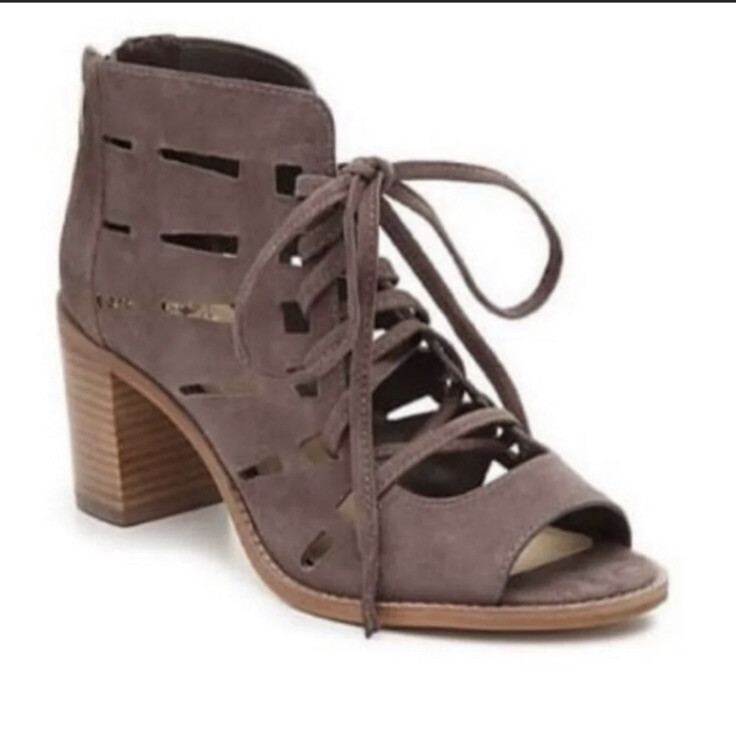 Vince Camuto Tressa Sandals Heels Shoes Suede Leather Taupe Brown Sz