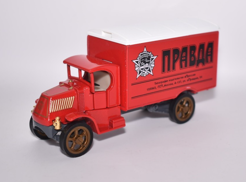 Matchbox 1/43 Scale Diecast YPP 06 - 1920 Mack AC - Pravda