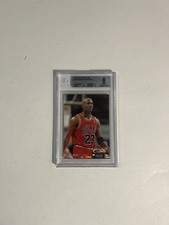 1992-93 Stadium Club #210 Michael Jordan MC BGS 8 NM-MT