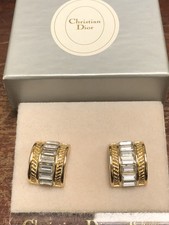 VTG SIGNED CHRISTIAN DIOR GOLD TONE CLEAR BAGUETTES NEW WITH TAG STUD EARRINGS