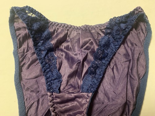 Vintage 1980’s Jaclyn Smith Panties-Purple With Dark Blue Lace-Hi Cut-Silky-Sz 6 - Picture 2 of 4