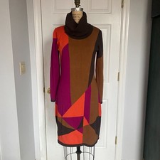 Geometric pattern sweater dress design w/ trtlnck sz M