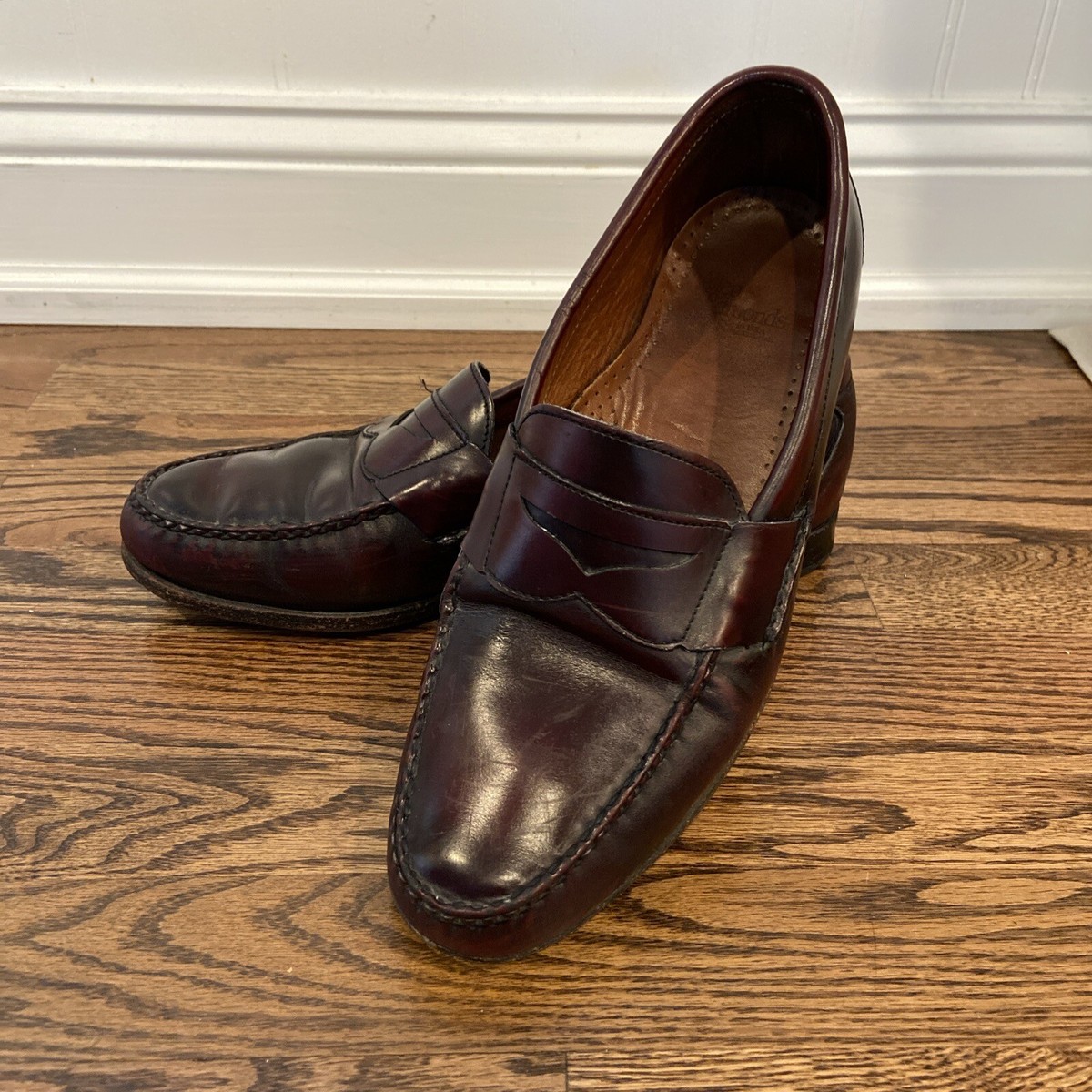 Allen Edmonds Walden 42477 Burgundy Calfskin Leather Penny Loafer