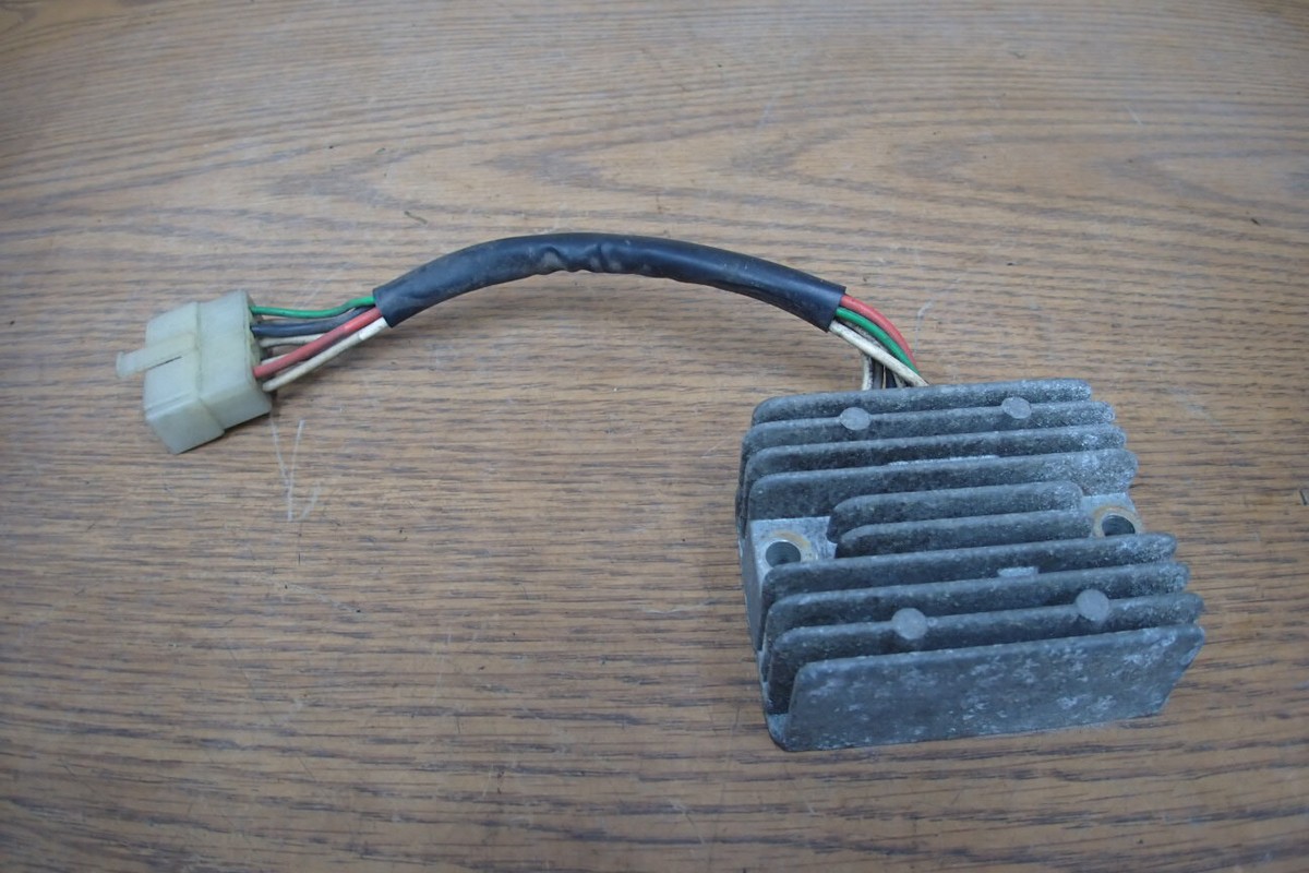 専用③ 1983 YAMAHA XJ750R SECA VOLTAGE REGULATOR RECTIFIER | eBay