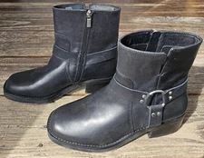 Sole Society / Karisa / Womens Size 7M / Zip Ankle Boots / Black Leather