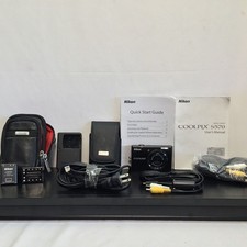 Nikon Coolpix S570 Digital Camera Black 12MP 5x Zoom Bundle Charger