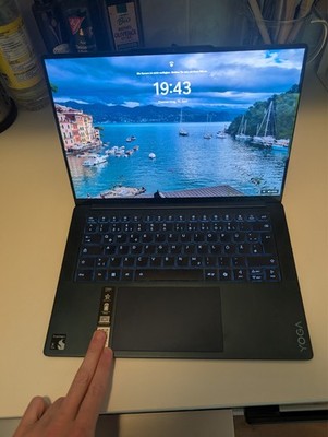 Lenovo Yoga Slim 7 14Q8X9 / Snapdragon X Plus - X1P64100 / 16GB / 90HZ / 14 Zoll