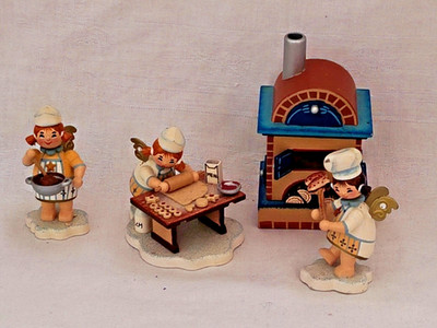 Käthe Wohlfahrt 4 Teile  Engel mit Schippe,Engel mit Topf ,Engel am Tisch...