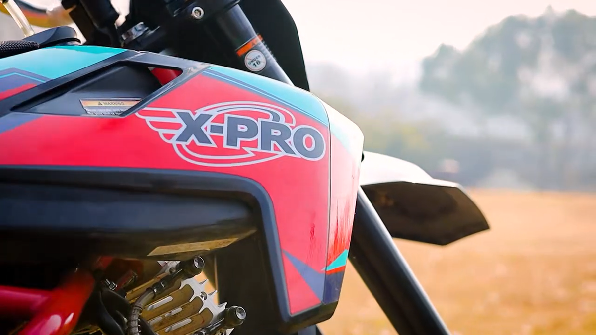 X-PRO Storm 150 Dirt Bike 4 Stroke Gas Powered Pit Bike Electric