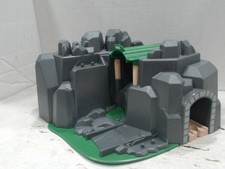 UsedLikeNew - Brio World - Crane and Mountain Tunnel Set