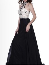 PROM OR HOMECOMING GOWN BY NOX ANABEL- NEW WITH TAGS