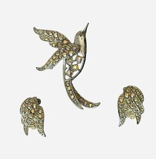 SARAH COVENTRY Bird Of Paradise Aurora Borealis Brooch And Clip Earrings Set