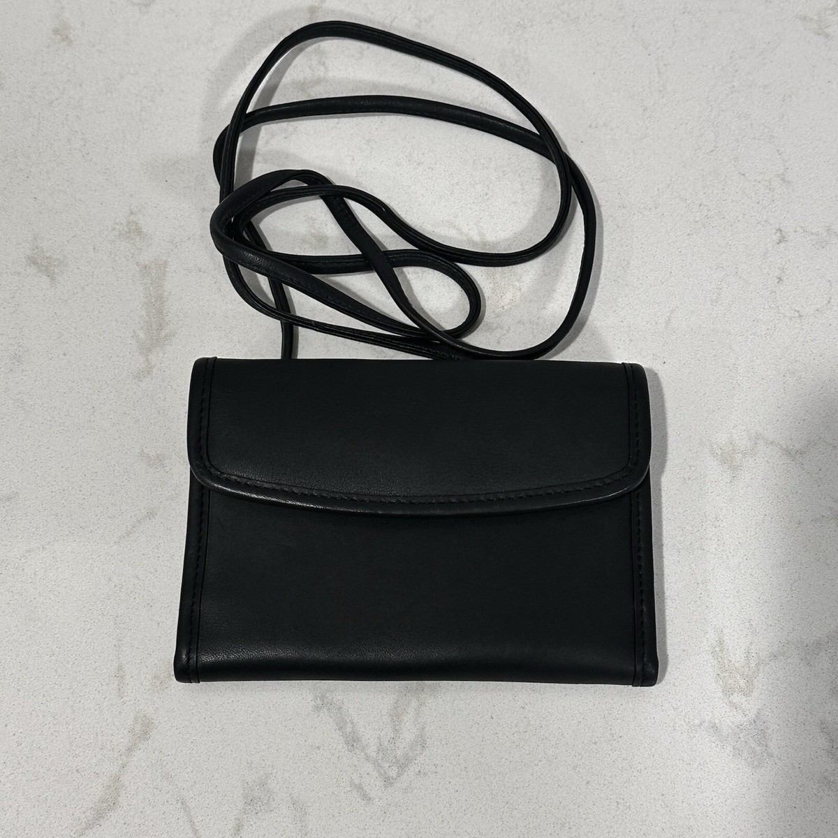 Coach Vintage Swing Wallet Purse Black Leather Small Trifold