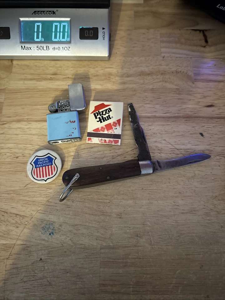 Vintage Kutmaster Pocketknife Lighter Union Pacific Pin Pizza Hut Matches Set x4 - Image 2 of 4