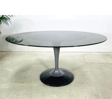 Vintage  1970’s Chromcraft Oval Tulip Table . THICK smoked glass mint condition 