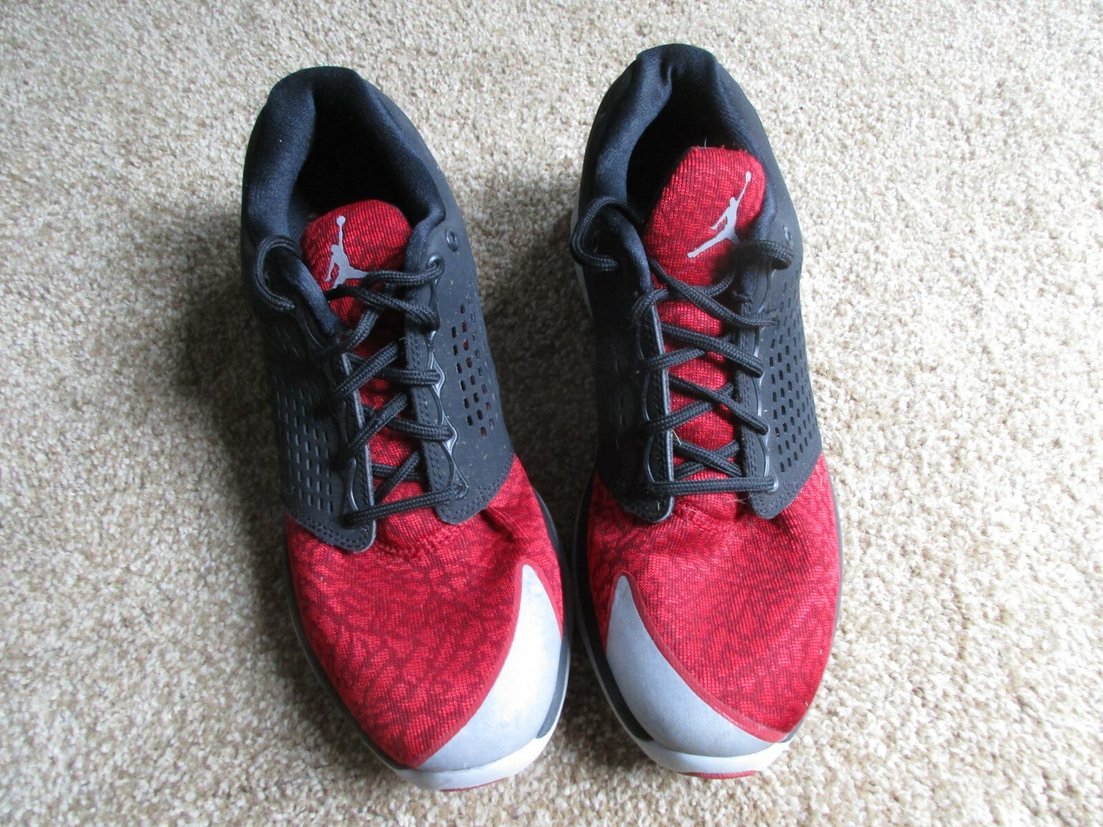 Size 10 - Jordan Trainer ST Team Red 