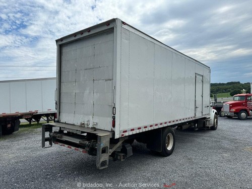 2016 Freightliner M2106 26' Box Truck Delivery Van Lift Gate -Parts/Repair - Picture 4 of 12