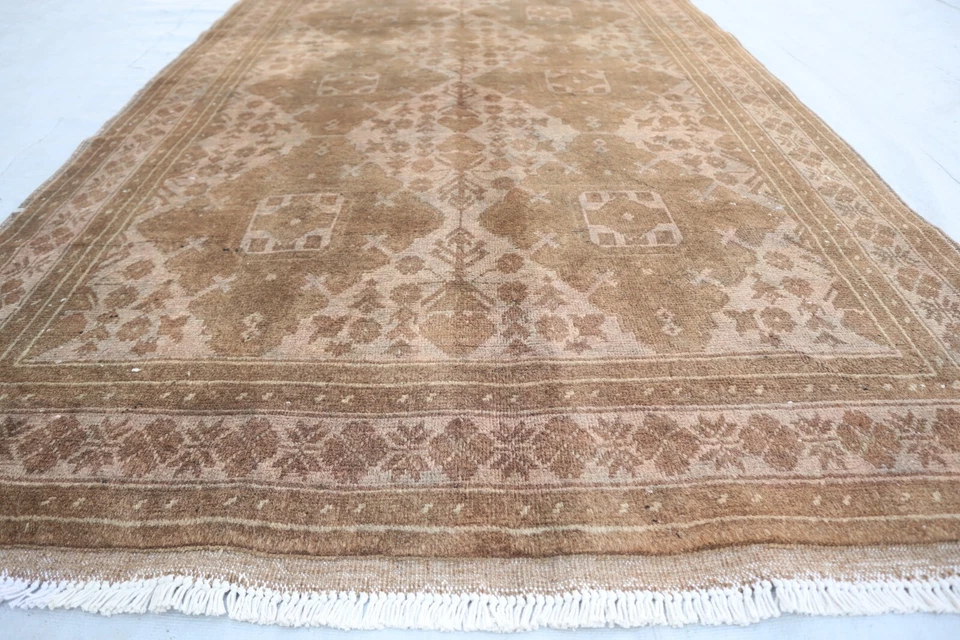 Alfombra antigua de la década de 1980 4'2x6'5 ft alfombra de terracota afgana - alfombra gris descolorida de lana suave 4x7 Foto 3 de 4