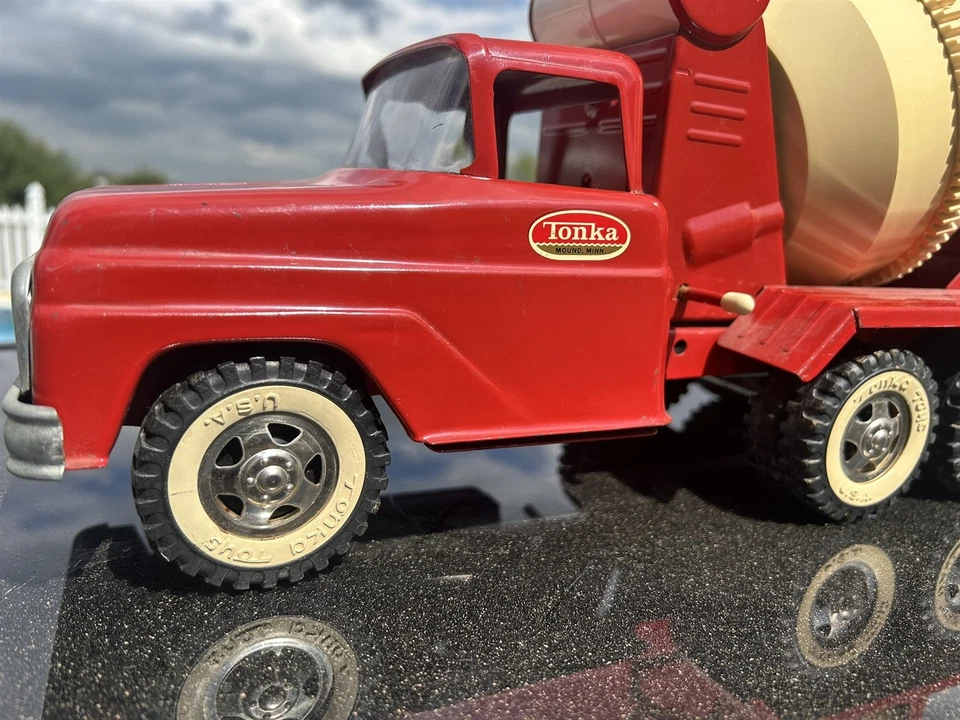 Vintage 1960s Tonka Cement Mixer Truck Fantastic Near Mint Condition - FREE SHIP - Image 4 of 4