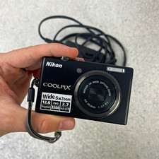 Nikon COOLPIX S570 Digitalkamera 12,0 MP 5x Zoom - Guter Zustand