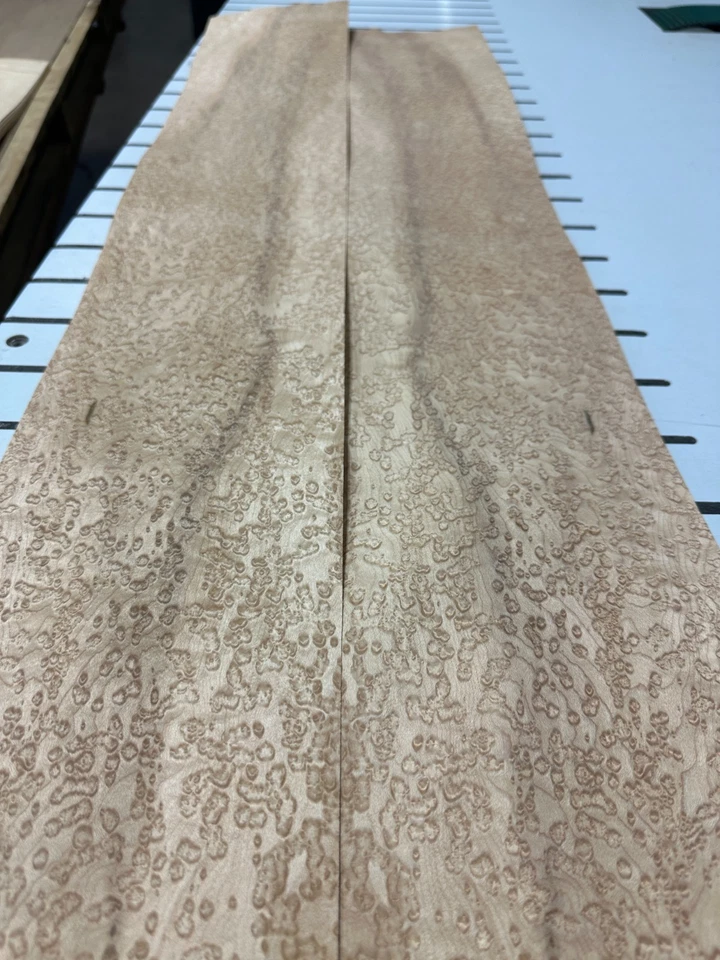 Chapa de madera cruda de arce Birdseye 2 hojas 46" x 6"" BE27 Foto 2 de 4