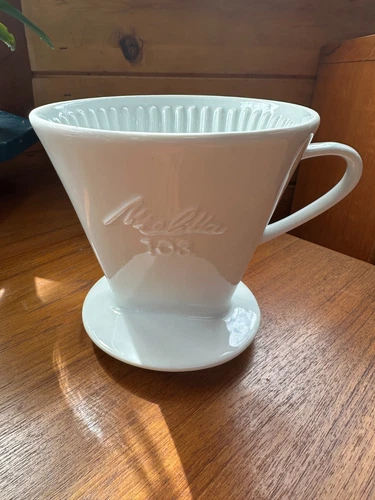 MELITTA WHITE PORCELAIN XL POUR OVER COFFEE FILTER (Single Hole)