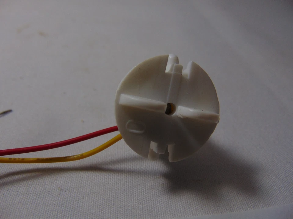 Fuente Wilton Fanci 2008 Repuesto Bombilla Lámpara Enchufe Base Eléctrica Foto 4 de 4