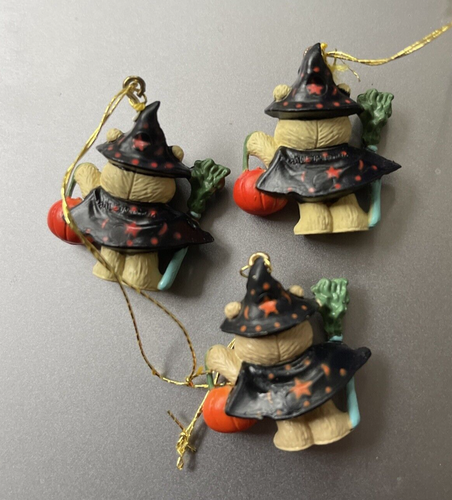 3 Vintage 1.25" Resin Trick or Treating Teddy w Witch Hat Halloween Ornaments - Picture 2 of 2