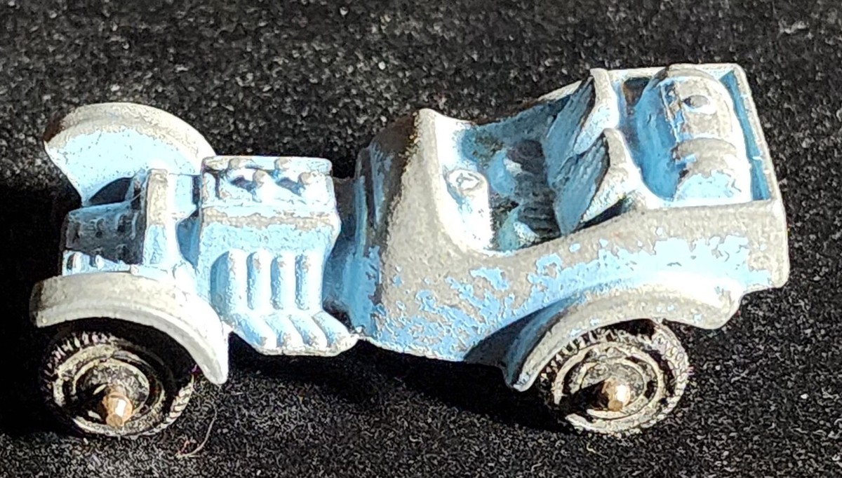 Vintage TOOTSIE TOY Hot Rod Roadster Model 81S~1:64 Scale~ Diecast