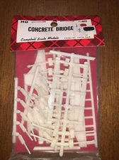Campbell Scale Models 1605, Concrete Bridge with Highway Accessories, HO Scale