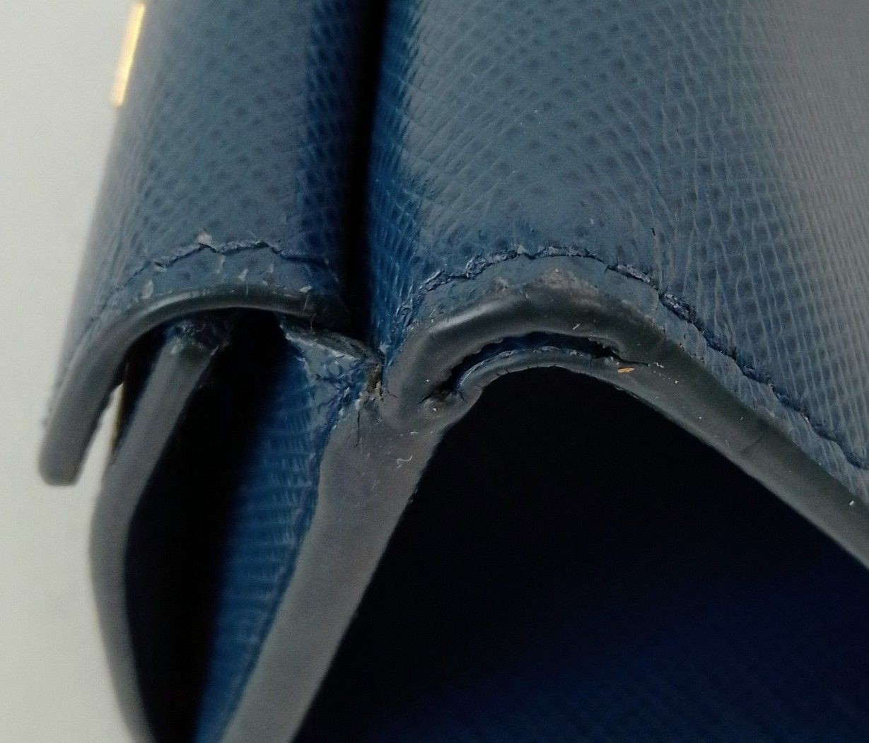 PRADA Saffiano Metal Compact Tri-fold Wallet Navy Blue Gold Hardware Leather Aut thumbnail 9