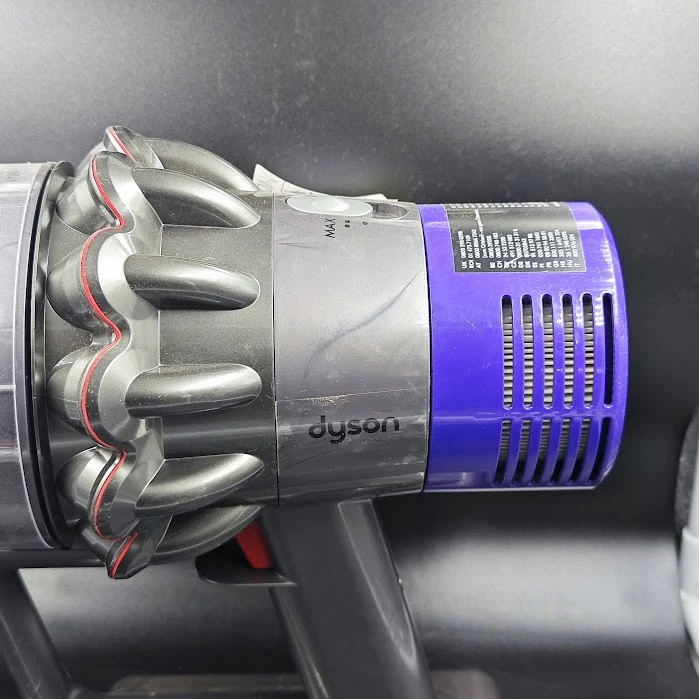 Dyson V10 Staubsauger - Gebraucht, Schwacher Akku, Überhitzter Akku - Bild 4 von 4